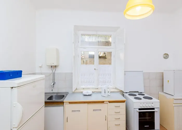 Lucy - Two Bedroom With Terrace And View Gustin