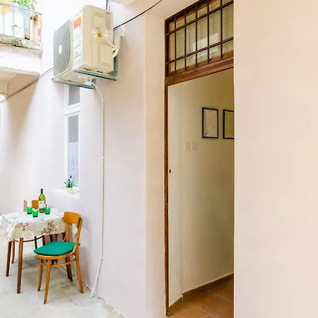 Lucy - Two Bedroom With Terrace And View Gustin *